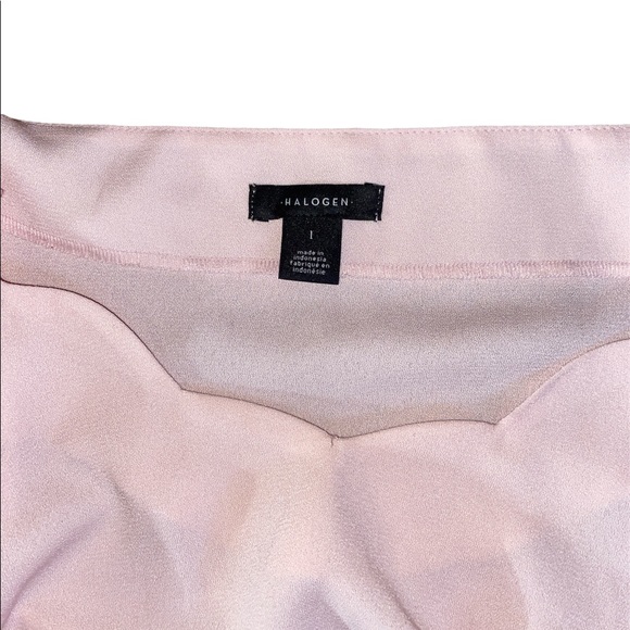 This is a Halogen light pink women’s top. - Picture 3 of 3